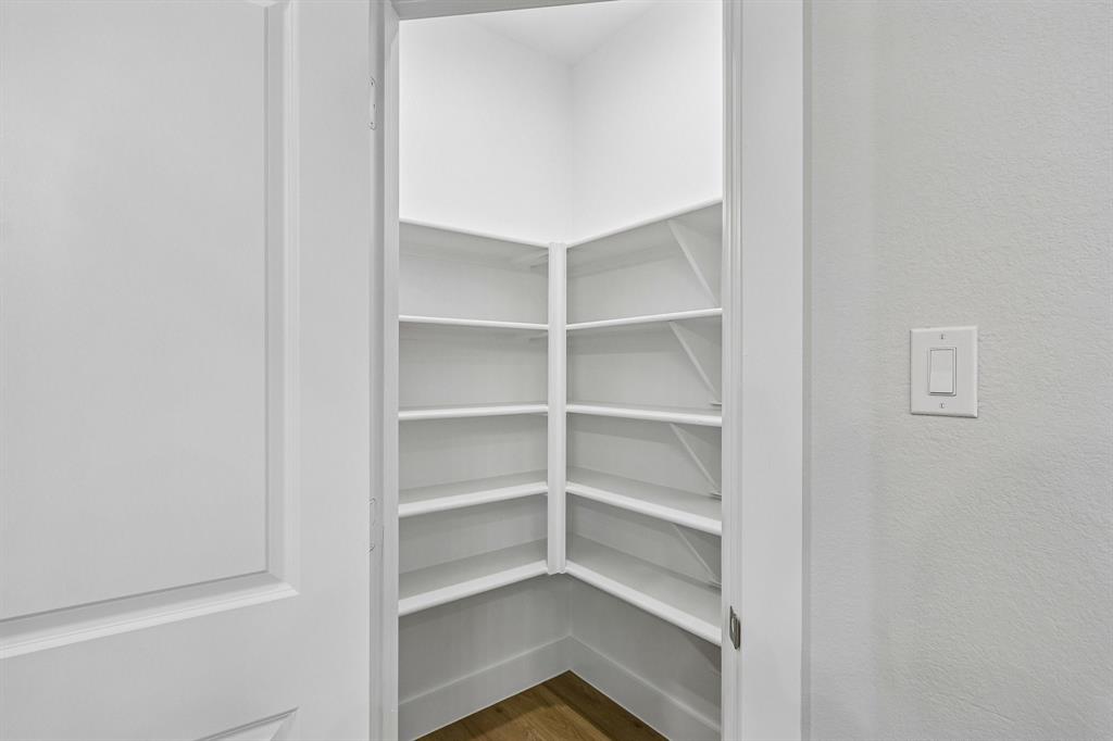 2604 Gladewater Road Property Photo 17