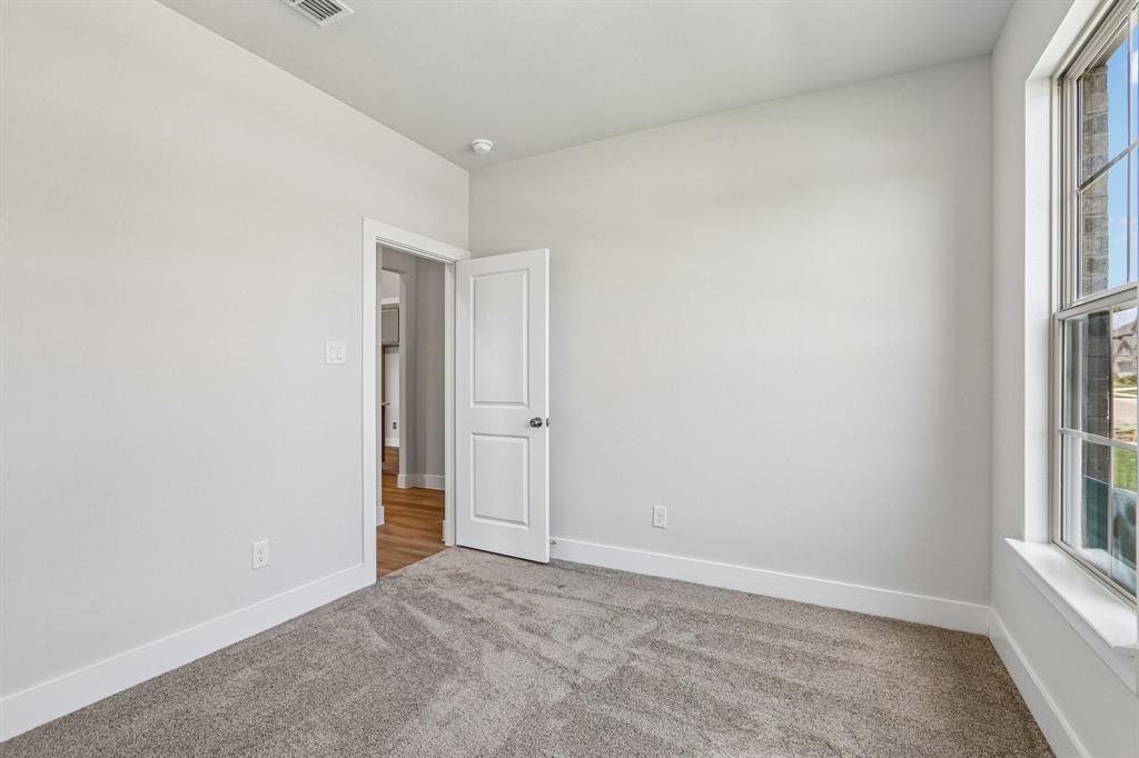 2604 Gladewater Road Property Photo 31