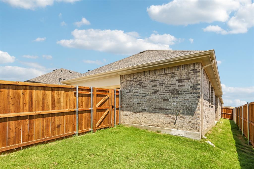 2604 Gladewater Road Property Photo 38