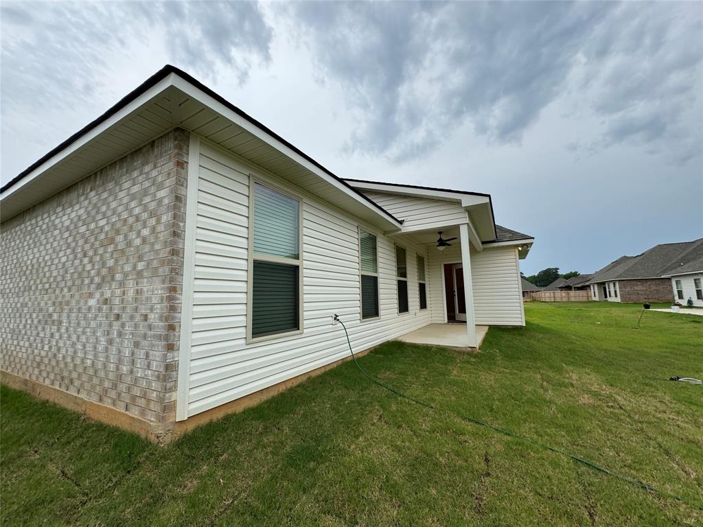 607 Cabernet Property Photo 5