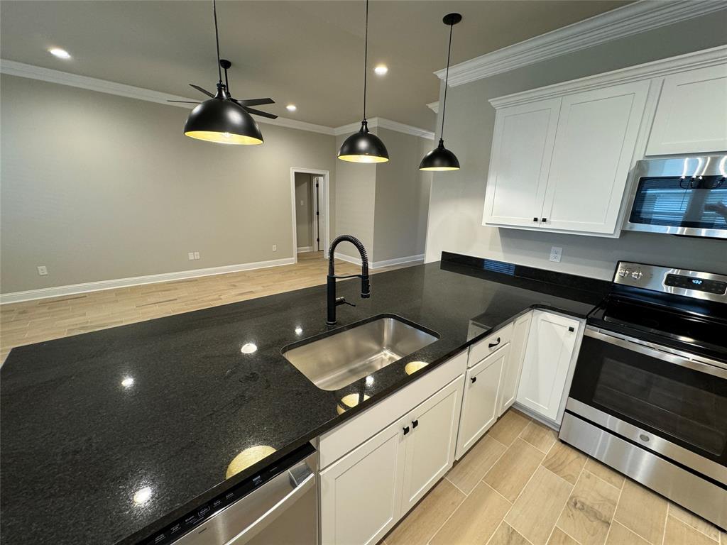 607 Cabernet Property Photo 10