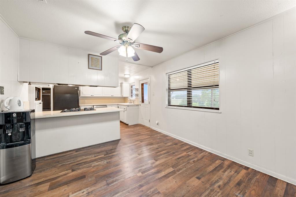 608 W Spring Street Property Photo 10