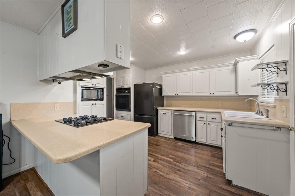 608 W Spring Street Property Photo 11