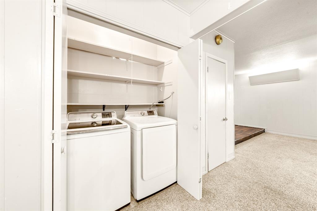 608 W Spring Street Property Photo 20