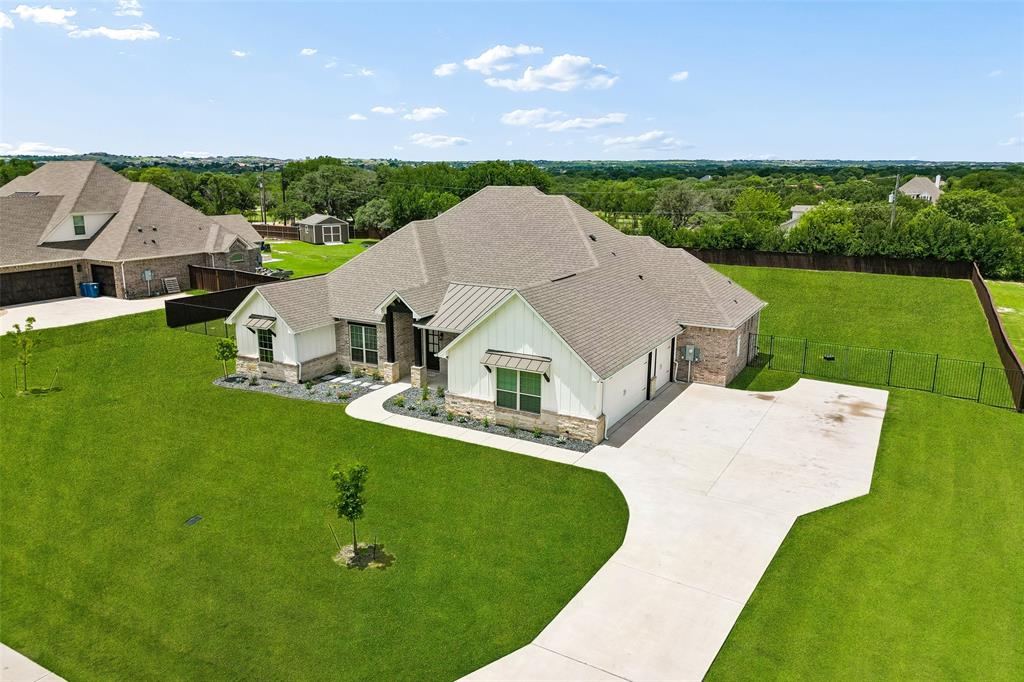1009 Tobey Court Property Photo 1