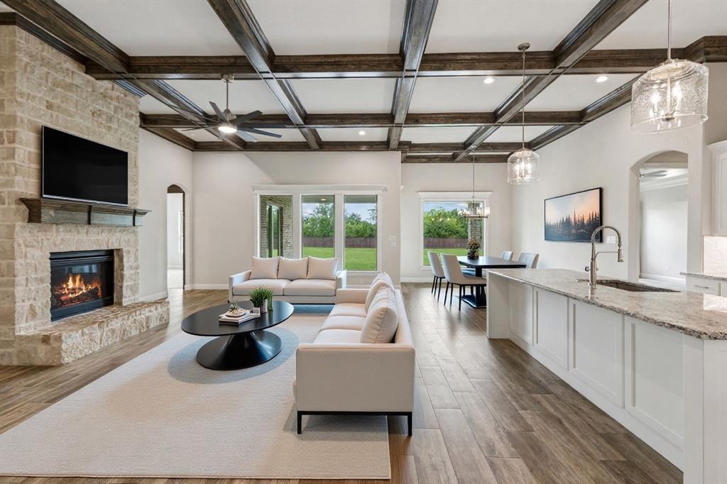 1009 Tobey Court Property Photo 8