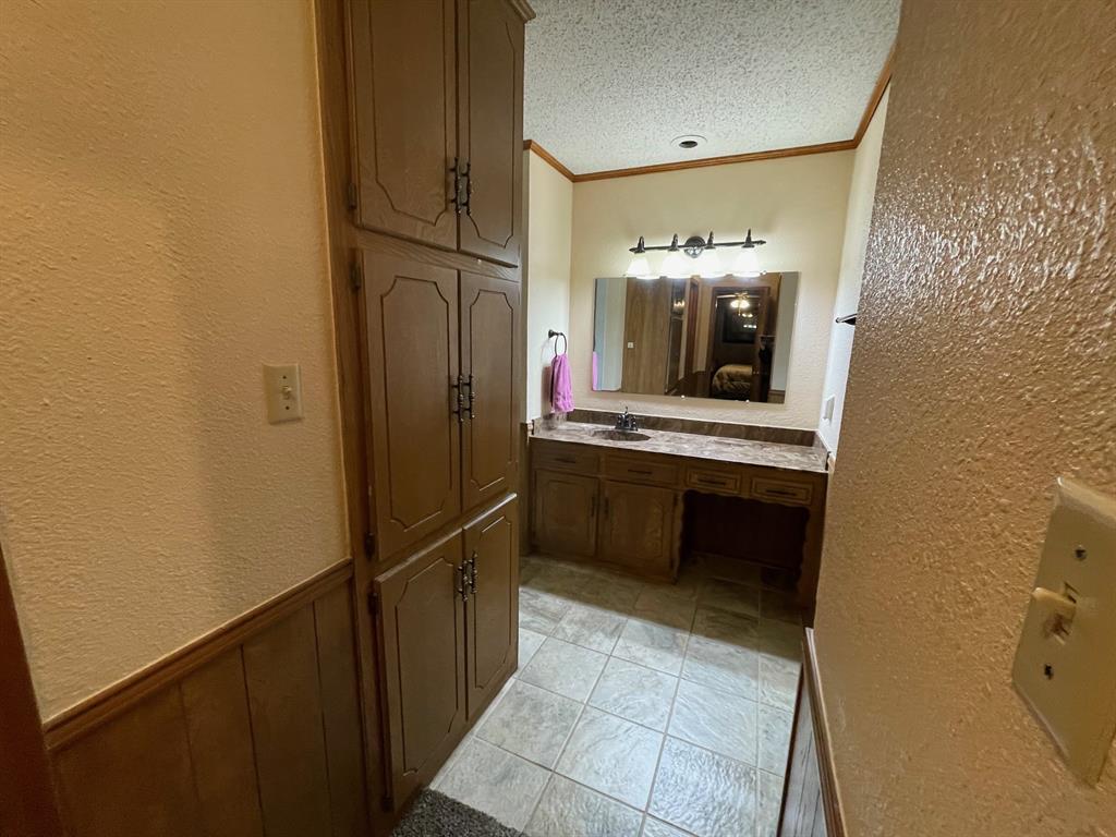1203 Cr 1127 Property Photo 17