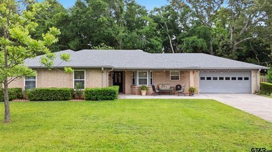 1201 Corey Drive Property Photo 1