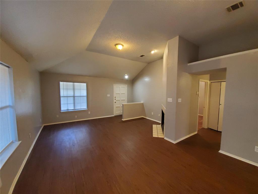10212 Hillhouse Lane Property Photo 2