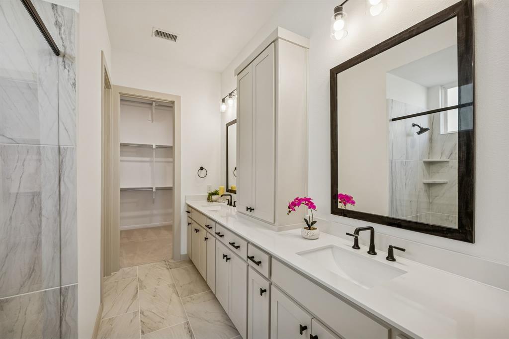 1213 Beebalm Mews Property Photo 6