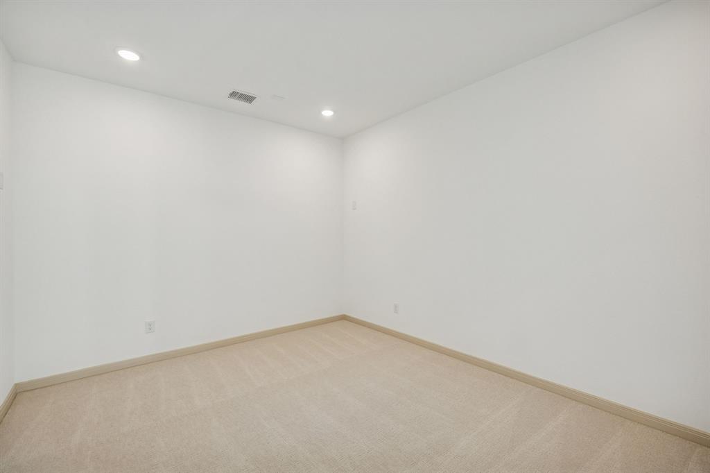 1213 Beebalm Mews Property Photo 15
