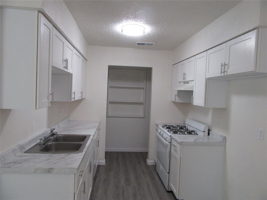 1336 Mill Stream Drive Property Photo 3