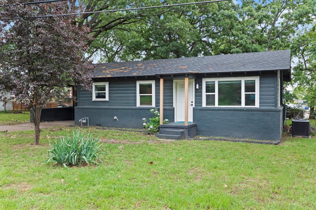 2807 Willard Drive Property Photo 2