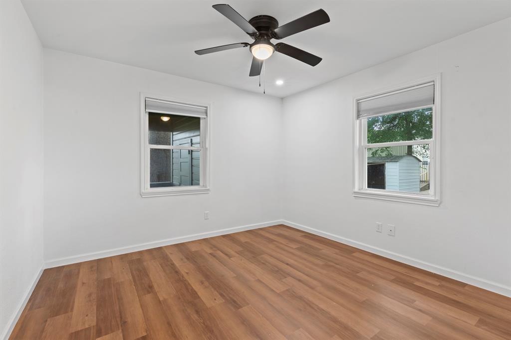 2807 Willard Drive Property Photo 10