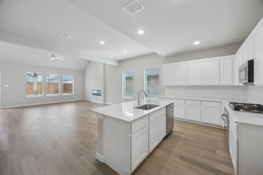 748 Brightstar Drive Property Photo 11