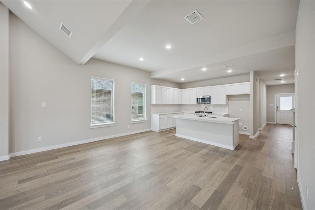 748 Brightstar Drive Property Photo 12