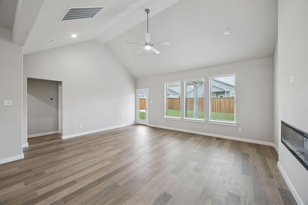 748 Brightstar Drive Property Photo 18