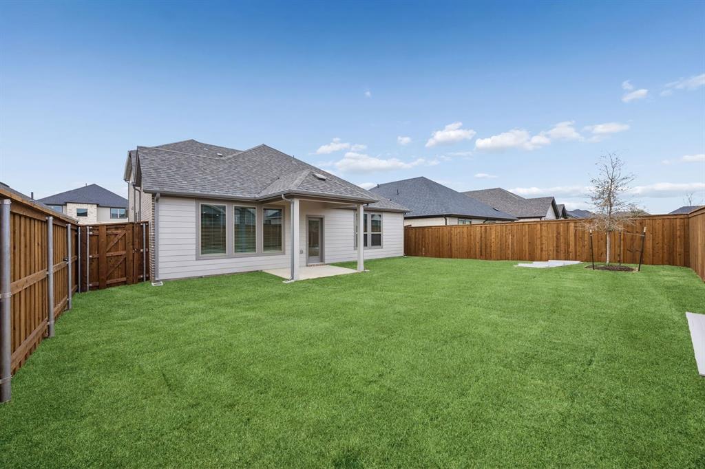 748 Brightstar Drive Property Photo 33