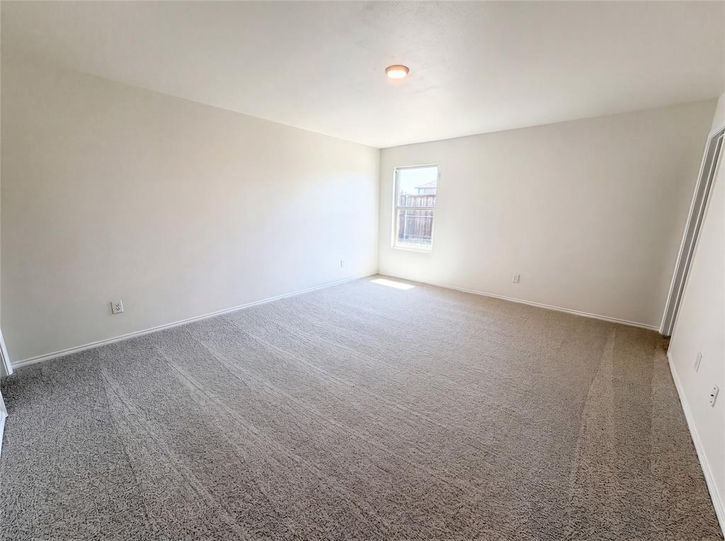 2214 Nightgrove Circle Property Photo 14