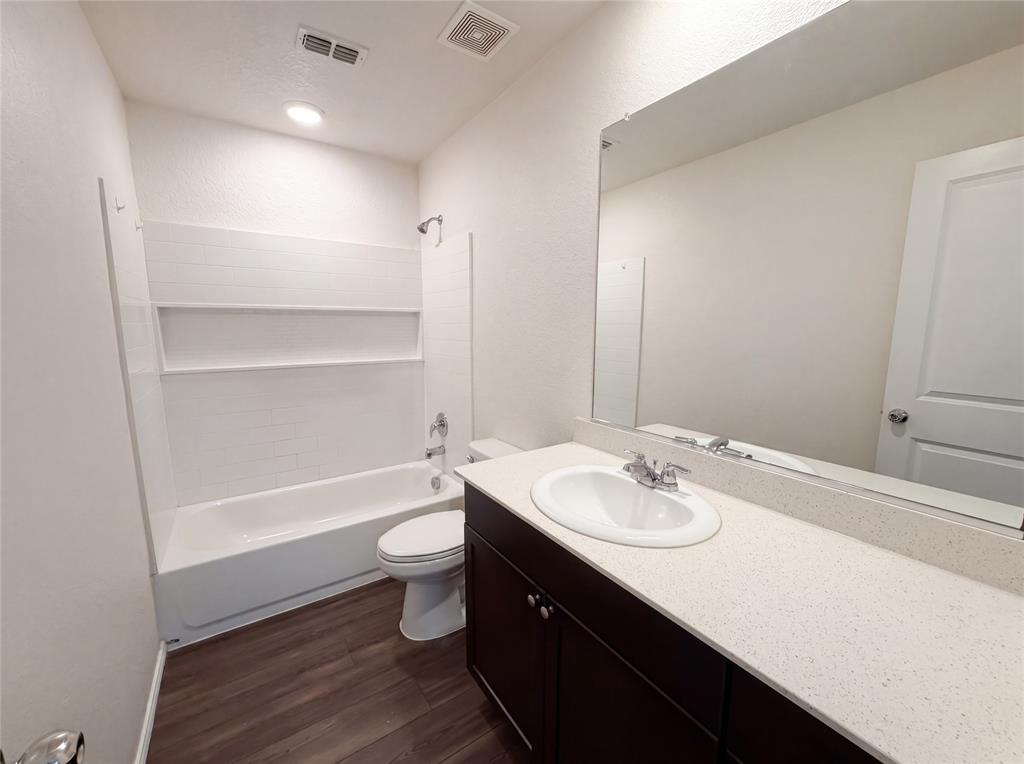 2214 Nightgrove Circle Property Photo 16