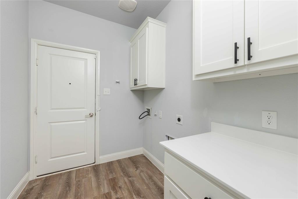 354 Rock Acre Drive Property Photo 9