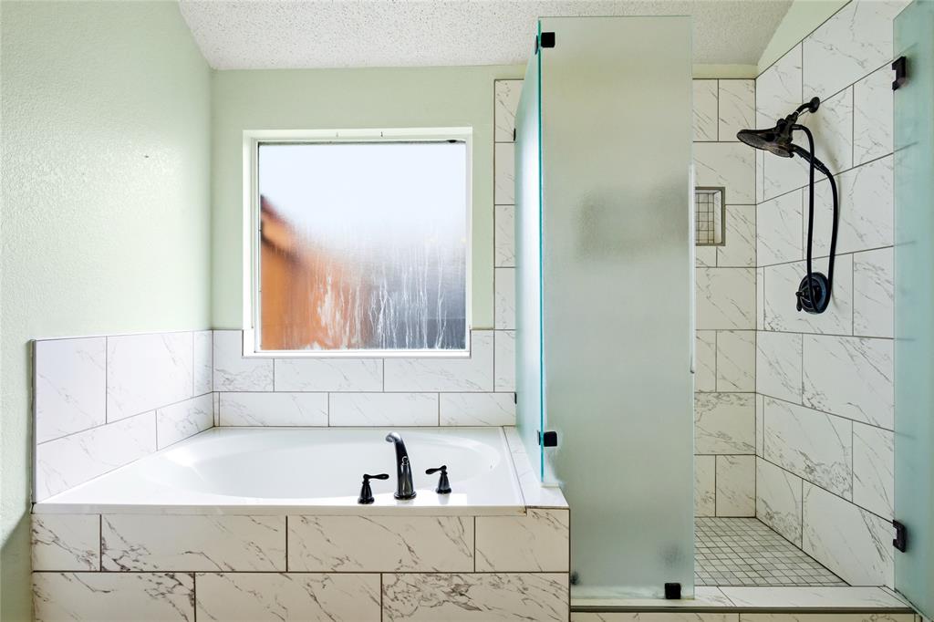 2720 Preston Creek Property Photo 3