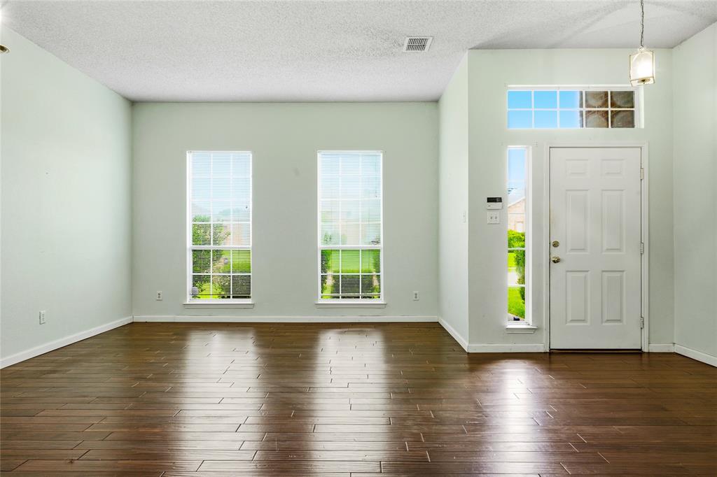 2720 Preston Creek Property Photo 8