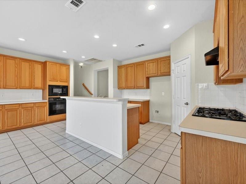 11068 Downbrook Drive Property Photo 6