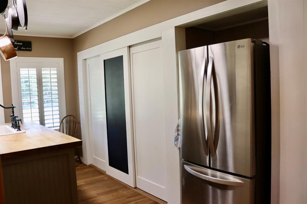387 County Road 2101 Property Photo 21