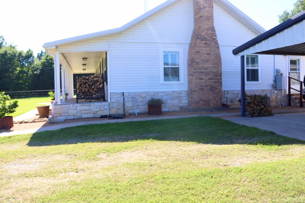 387 County Road 2101 Property Photo 27