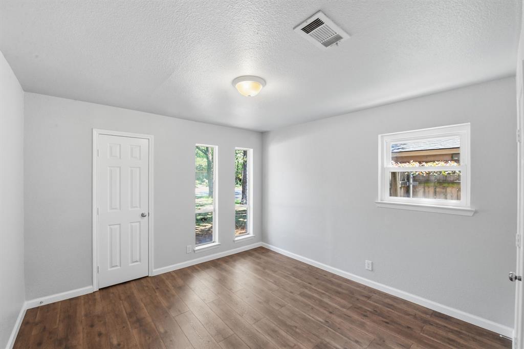 1917 Toplea Drive Property Photo 8