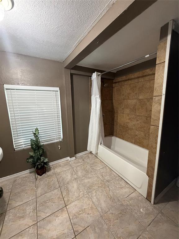 2436 Lockhart Avenue Property Photo 5