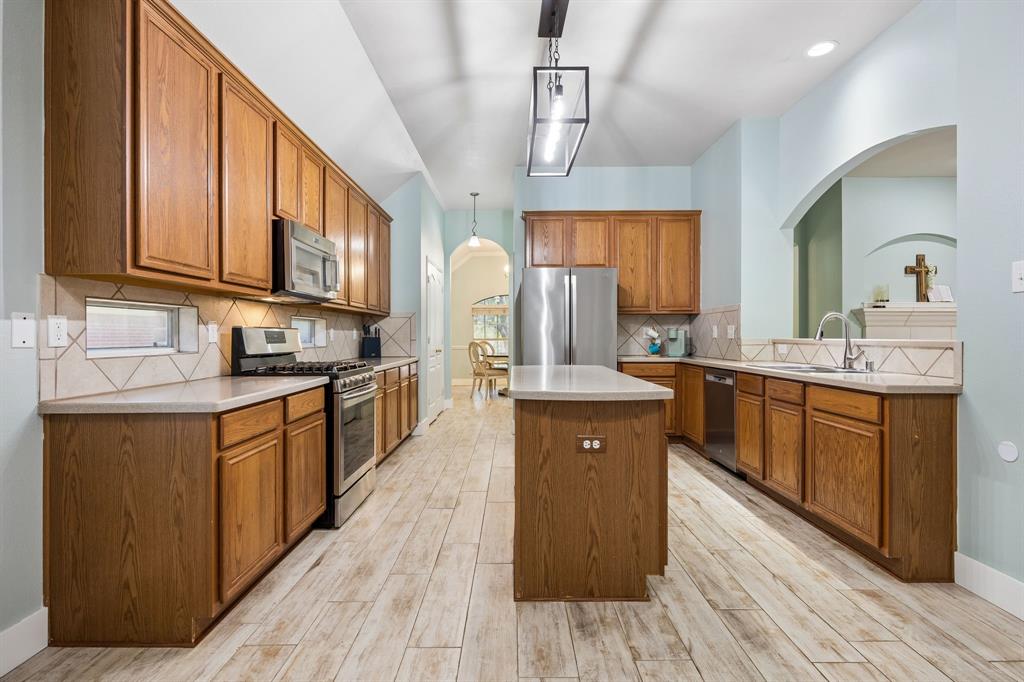 1305 Stanford Drive Property Photo 1