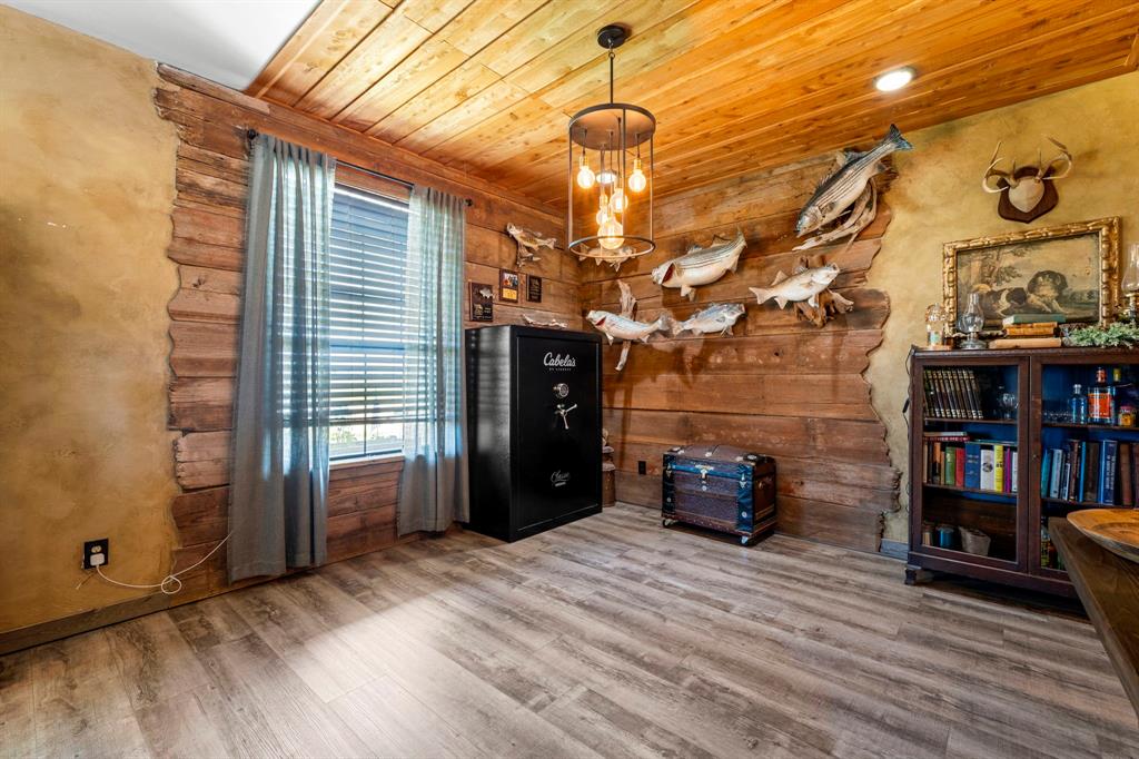 12102 Cedar Rock Parkway Property Photo 11