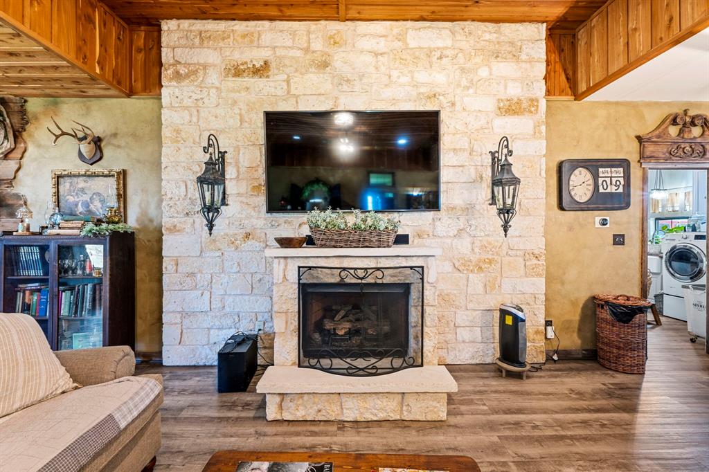 12102 Cedar Rock Parkway Property Photo 22