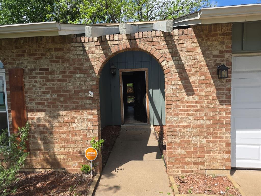 1900 26th Avenue Property Photo 2
