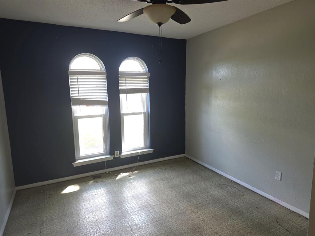 1900 26th Avenue Property Photo 10