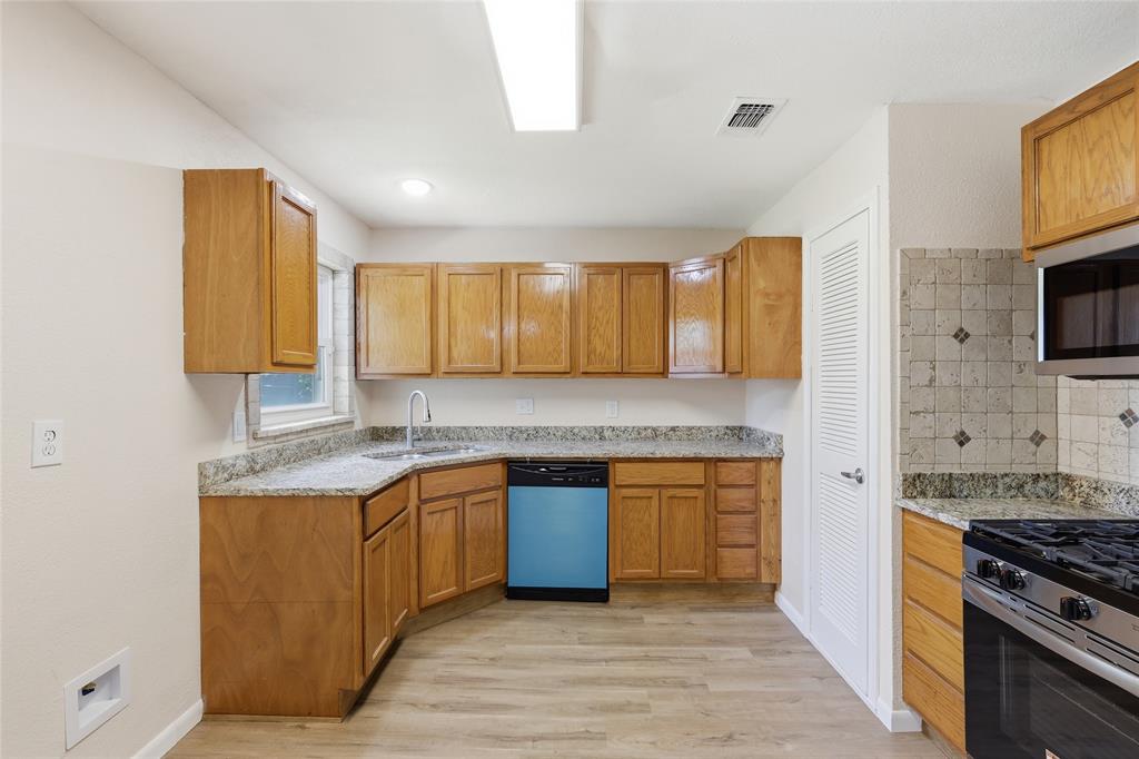 807 Highland Drive Property Photo 12