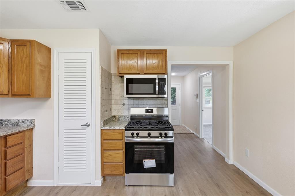 807 Highland Drive Property Photo 13