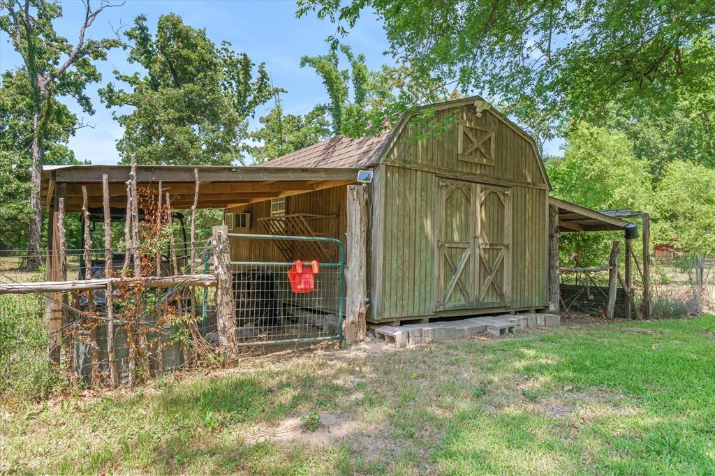 7611 Fm 314 Property Photo 32