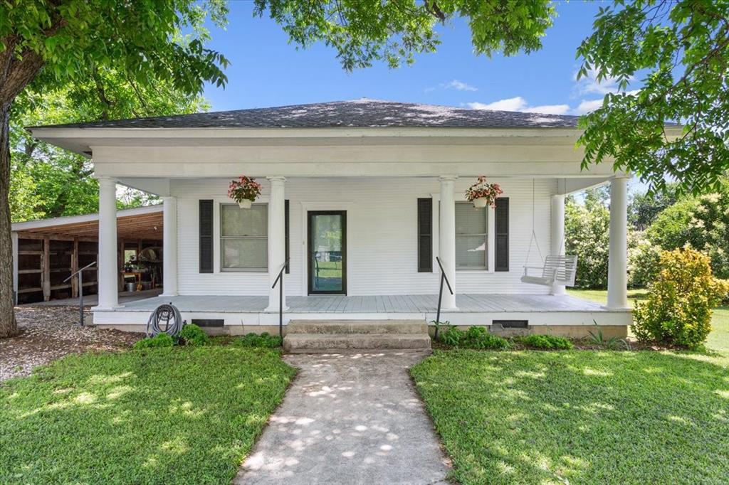 102 S Hogan Street Property Photo 1