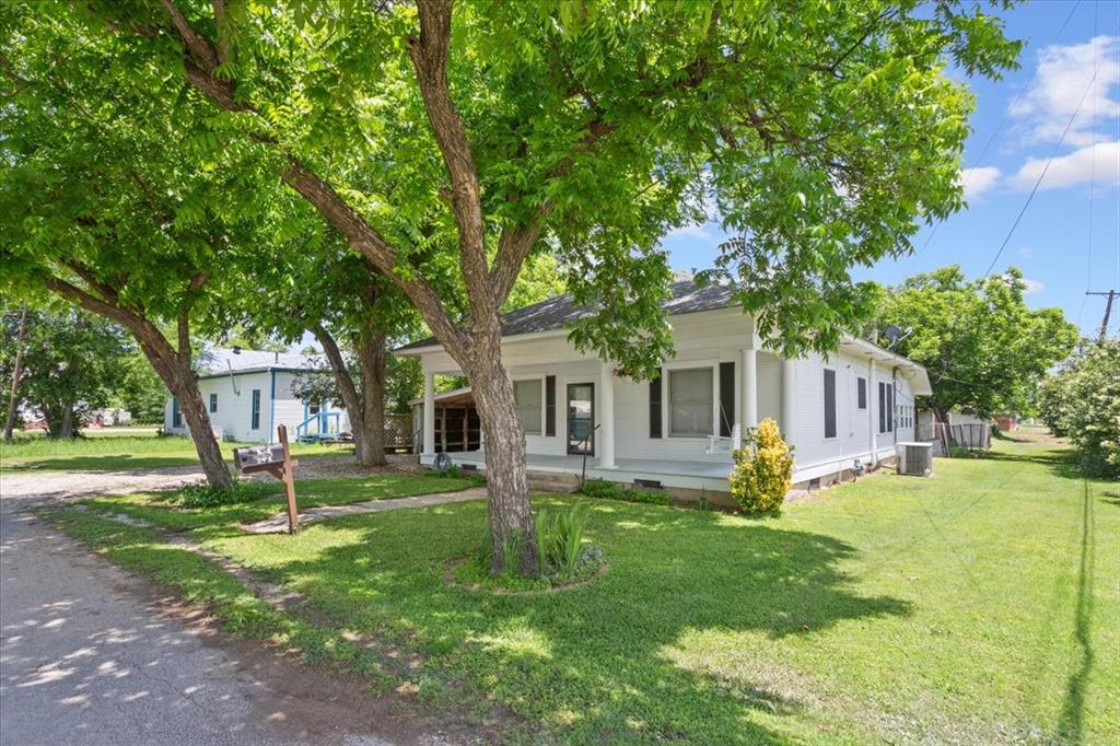 102 S Hogan Street Property Photo 3