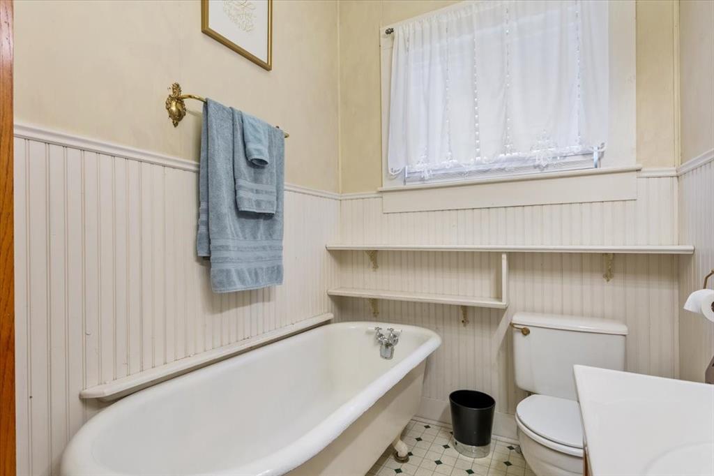 102 S Hogan Street Property Photo 17