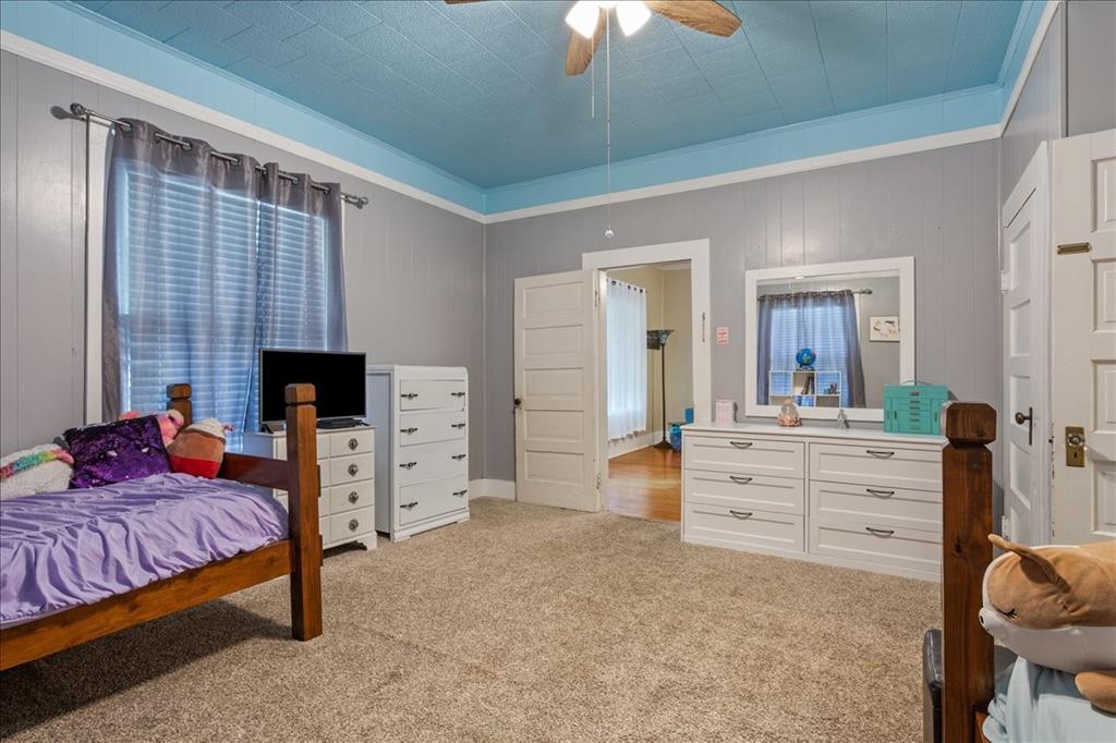 102 S Hogan Street Property Photo 20