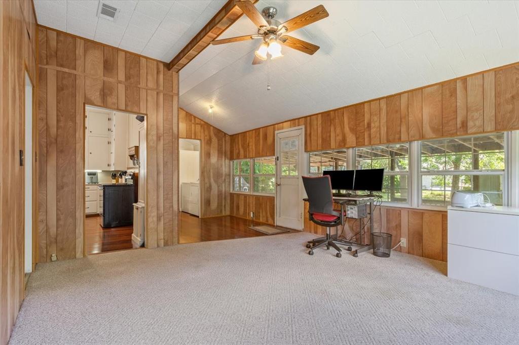 102 S Hogan Street Property Photo 23