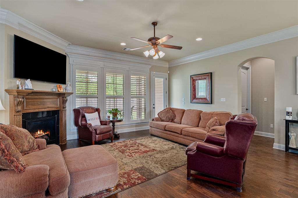 672 Dumaine Property Photo 6