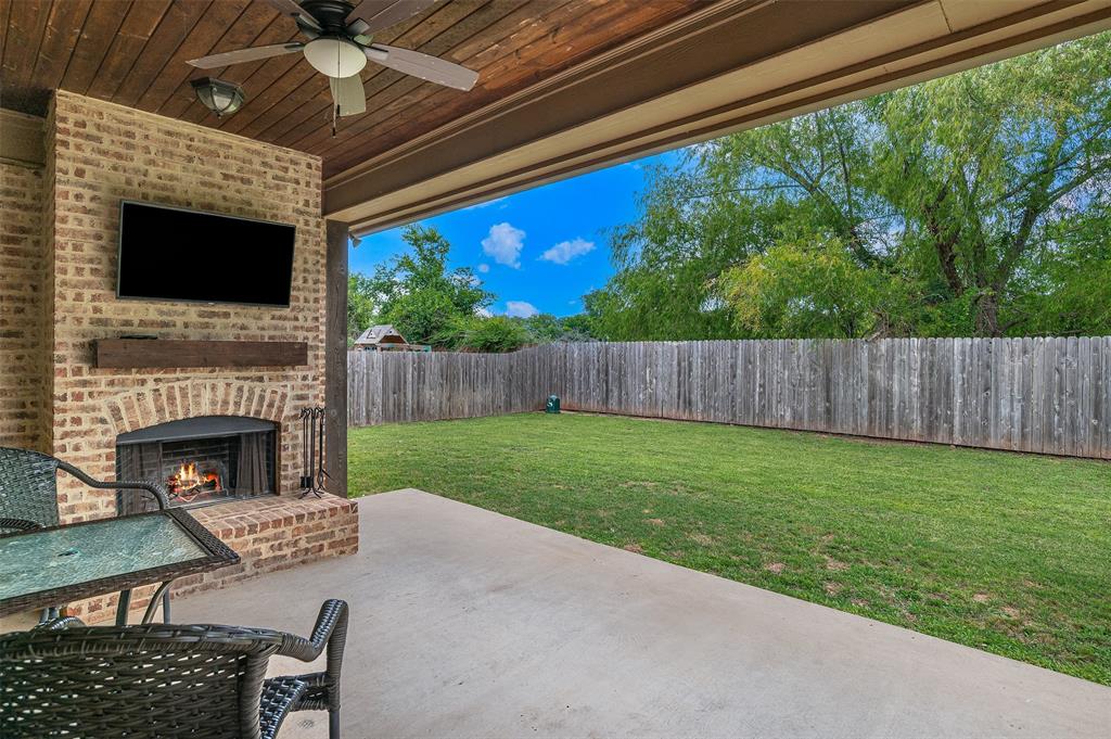 672 Dumaine Property Photo 7