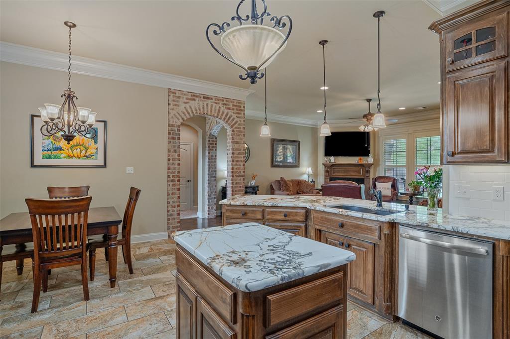 672 Dumaine Property Photo 16