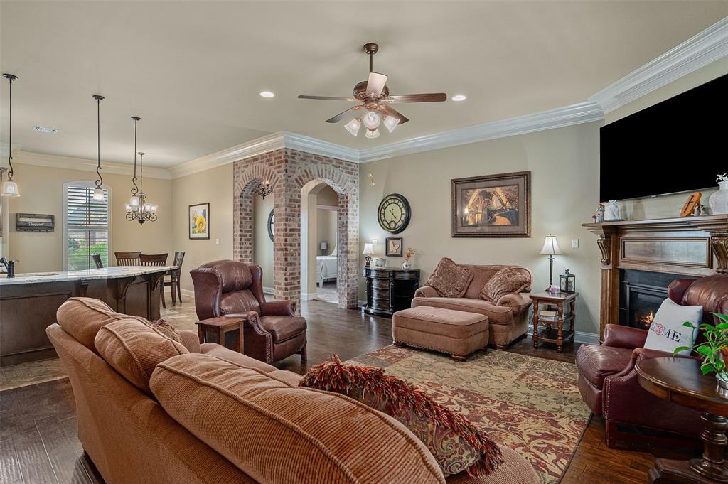 672 Dumaine Property Photo 18