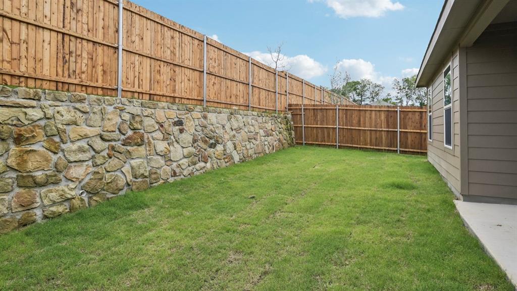 3408 Spur Run Property Photo 6